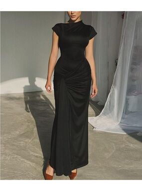 Sculpting Black Cap-Sleeve Ruched Maxi Dress